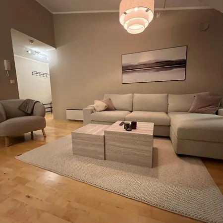 Floor With Mountain View - Close To Center Апартаменты Тромсё